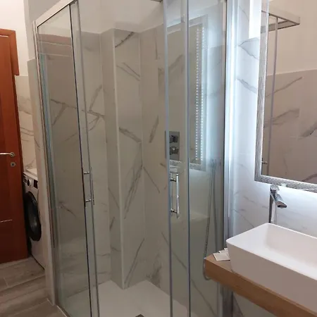 4 Piano * Лавено-Момбелло