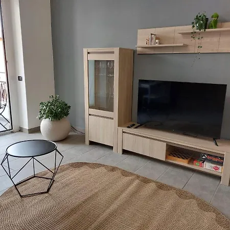 4 Piano Διαμέρισμα *